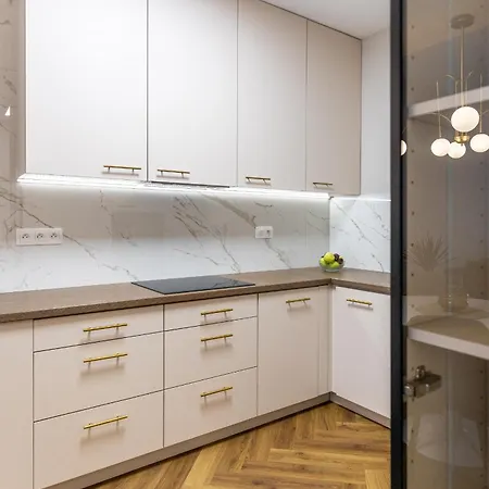 Ah Luxury Designer Aparment Bastova Διαμέρισμα *