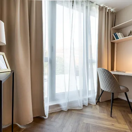 Apartmán Ah Luxury Designer Aparment Bastova *